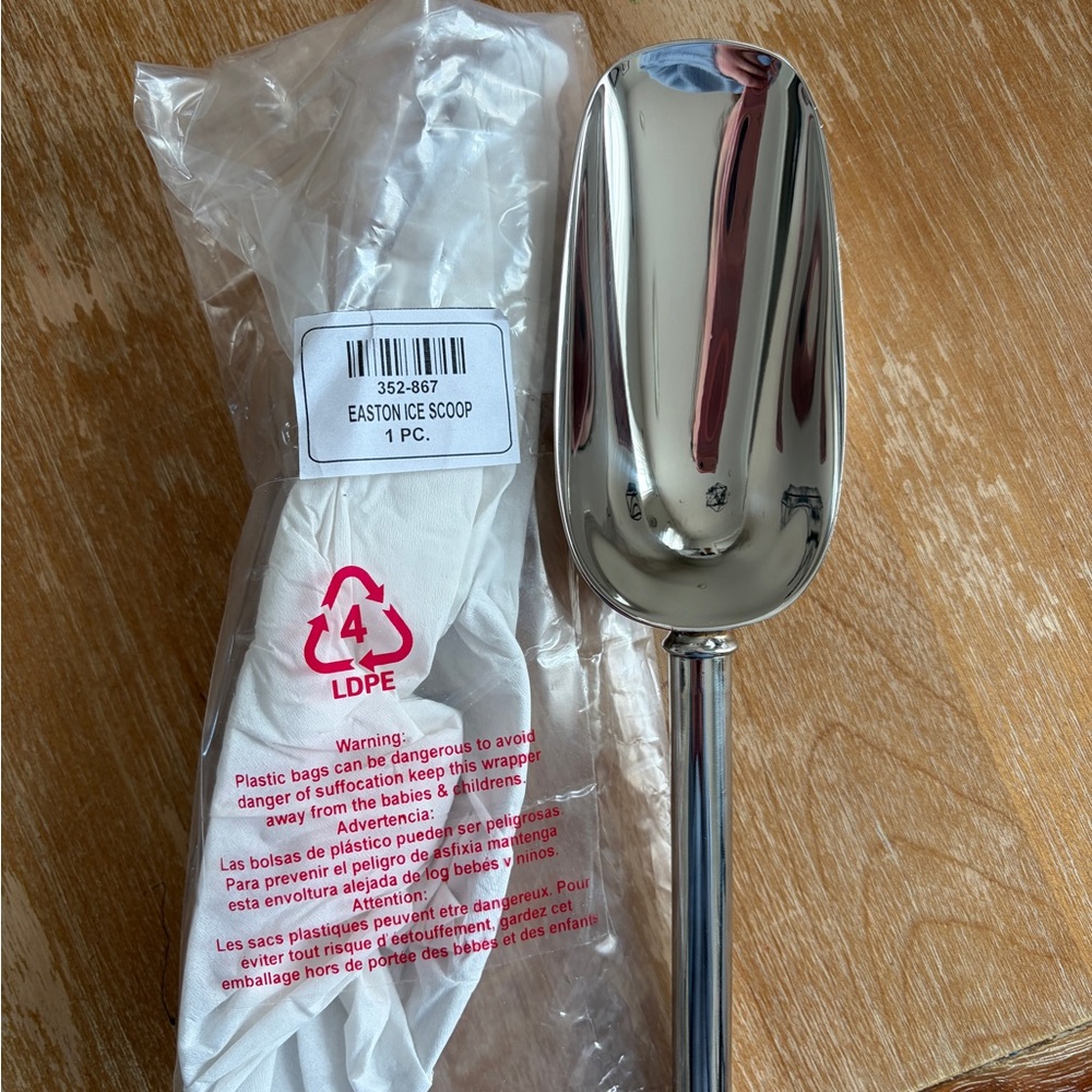 Crate&Barrel Easton Ice Scoop - Picture 3 of 3